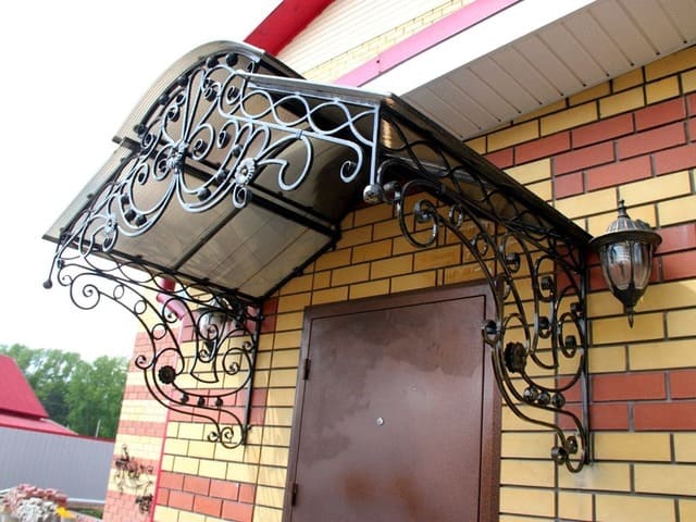 кованые и сварные козырьки Солнечногорск
